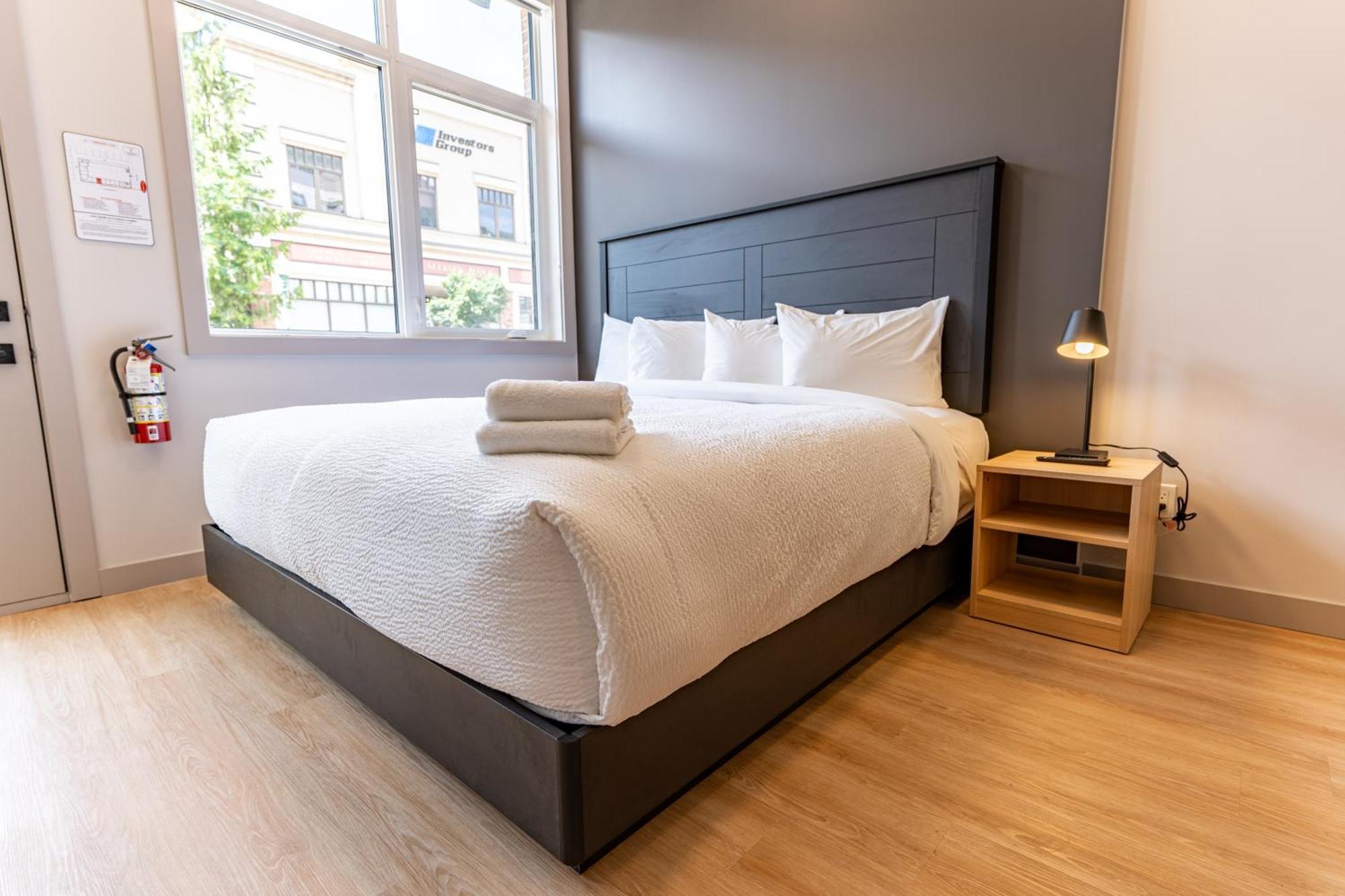 Basecamp Suites Revelstoke Ruang foto