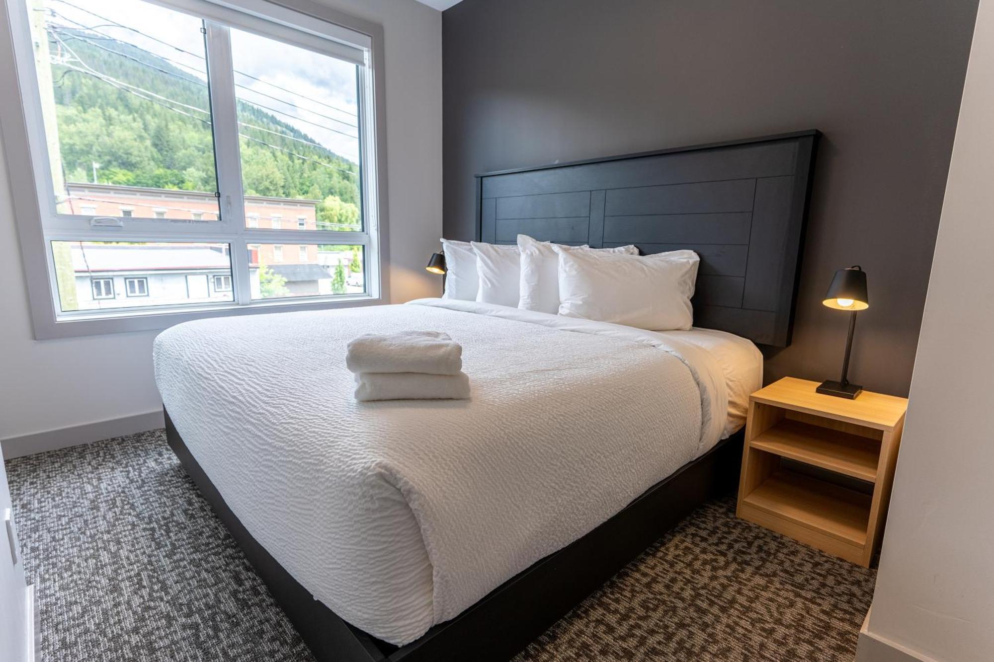 Basecamp Suites Revelstoke Ruang foto