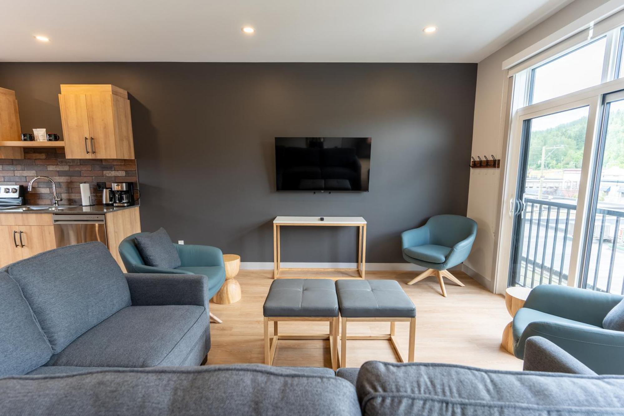 Basecamp Suites Revelstoke Ruang foto
