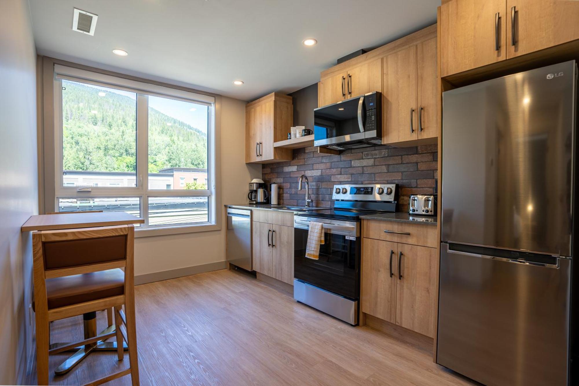 Basecamp Suites Revelstoke Ruang foto